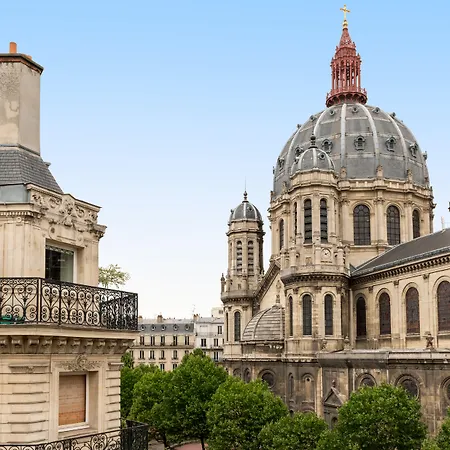 ホテル Maison Malesherbes 4*